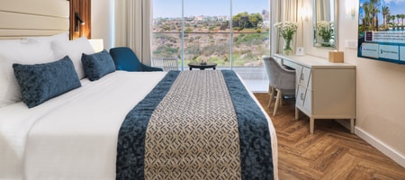 Junior Suite Inland View