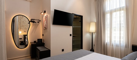 Deluxe Double Room (Coco Channel)