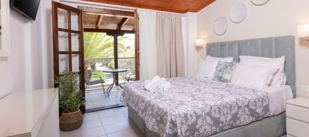 Classic Quadruple Room