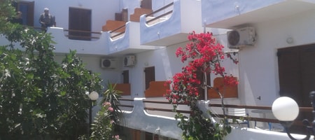 Double or Twin Room with Terrace - Ground Floor