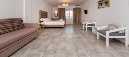 Horizon Room with plunge pool