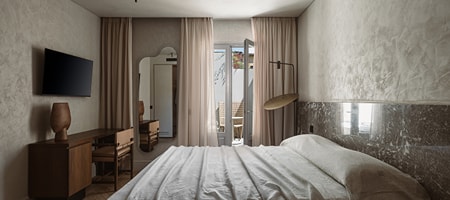Suite with Οutdoor Jacuzzi
