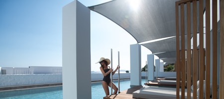 Deluxe Suite Sea View Shared Pool