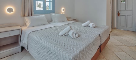 STANDARD ROOM WITH BALCONY