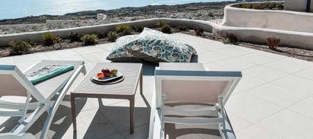 One Bedroom Villa with Pool and Sea View