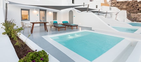 Cave Suite with outdoor heated Infinity plunge pool
