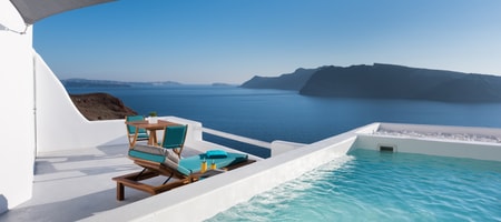 Deluxe Suite with outdoor heated plunge pool with jets