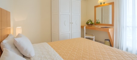Two Bedroom Apartment with Sea View
