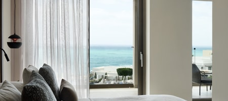 Mare Suite Pool View