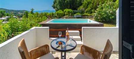 Deluxe Garden View Room with Plunge Pool