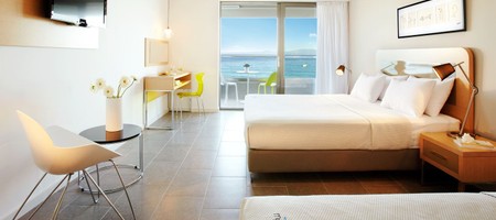 Deluxe Room with Sea View