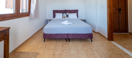 One Bedroom Apartment Kingsize Bed