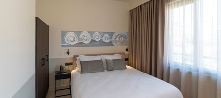 SUPERIOR 2 ROOM SUITE