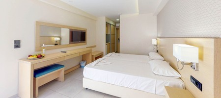 Superior Room with Plunge Pool