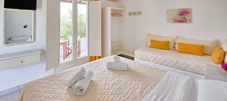 Studio (3 Adults)