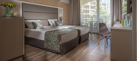 Luxury Apartment 4 with Pool View or Sea Side View