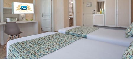 Luxury Apartment 3+1 with Pool View
