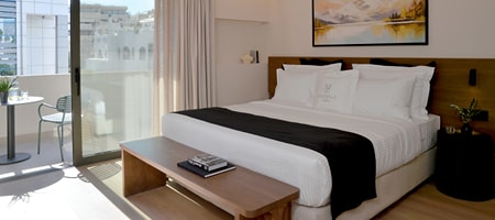 Deluxe Suite with Private Balcony