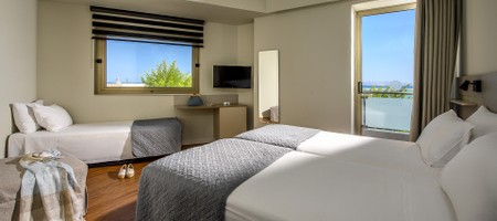 Triple Room Sea View
