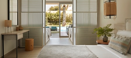 Family Room Sliding Door Swim up Pool View (Residences Area)
