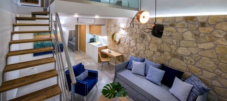 Suite with Pool View - Split Level