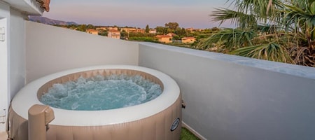 Suite with spa bath