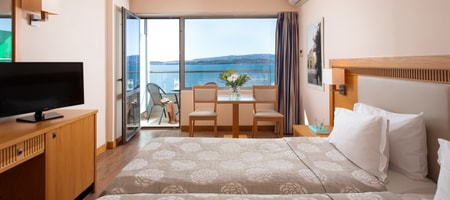 Double/Twin Room with Sea View