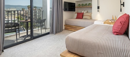 Apartment with Two Bedrooms & Balcony