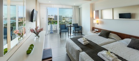 Superior Room with Side-Sea view