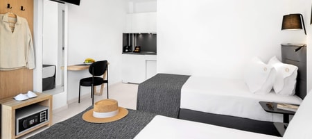 Deluxe Twin Room