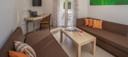Standard Quad Apartment