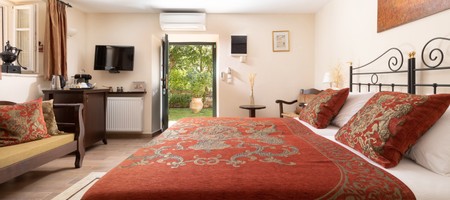 The Kafeneion - Lower Garden Twin Room - Ensuite