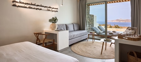 Deluxe Triple Suite with Private Pool and Sea View