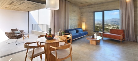Ezousa Luxe Suite