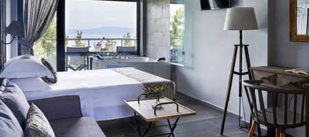 Suite with Panoramic Sea View