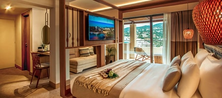 Deluxe Suite Sea View Plunge Pool