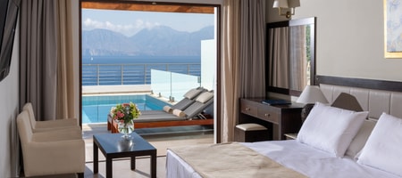 Suite with Sea View & Private Pool