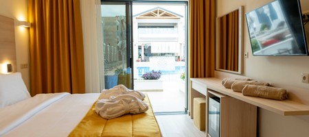 Loft Suite Pool View