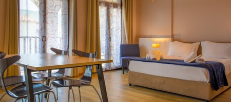 Deluxe Family Suite Street View