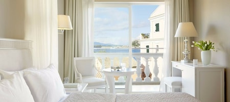 Deluxe Room - Side Sea View