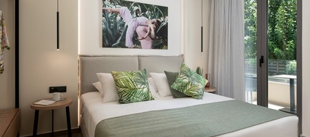 Superior one Bedroom Apartment - pool view