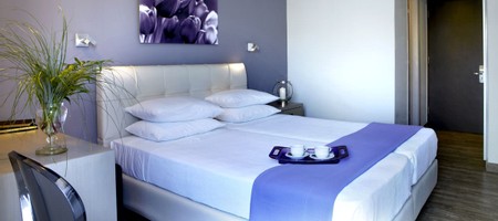 Double or Twin Room with Sea View 20m²