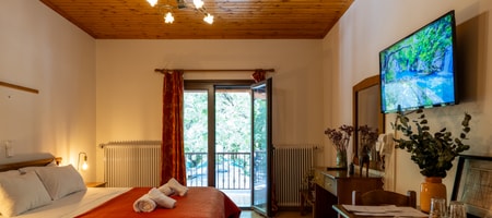 Double Room | Aroanides
