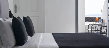 Superior Room with Jetted Tub & Side Sea View 25m²