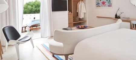 PARAGON Junior Suite with Land View & Outdoor Jacuzzi