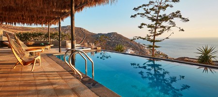 GRAND MAJESTIC 5-Bedroom VILLA with Private Pool