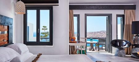 MAJESTIC Retreat Sea View Suite with Outdoor Jacuzzi