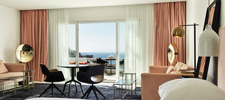 EXCLUSIVE Guestroom with Private Outdoor Jacuzzi