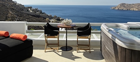 PRESTIGE Guestroom with Private Outdoor Jacuzzi