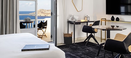 PRESTIGE Guestroom with Private Pool
